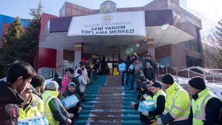 Selçuk Üniversitesi, Ayni Yardım Kampanyası düzenledi
